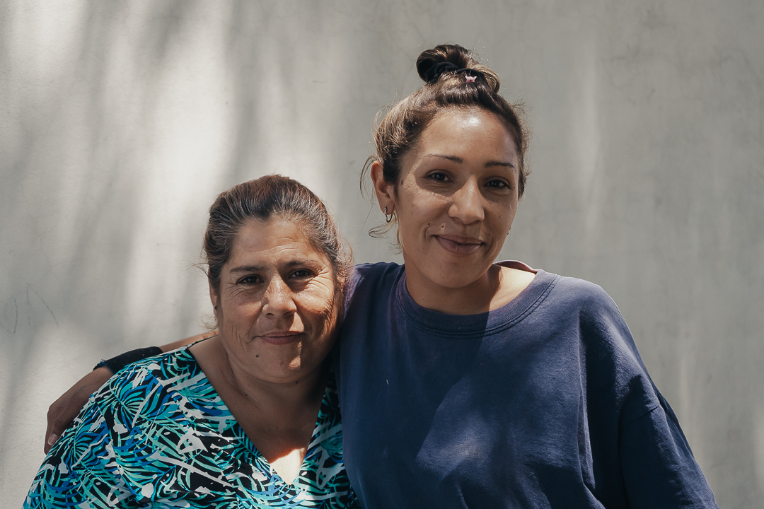 Familia participante de un proyecto de Hábitat para la Humanidad Argentina